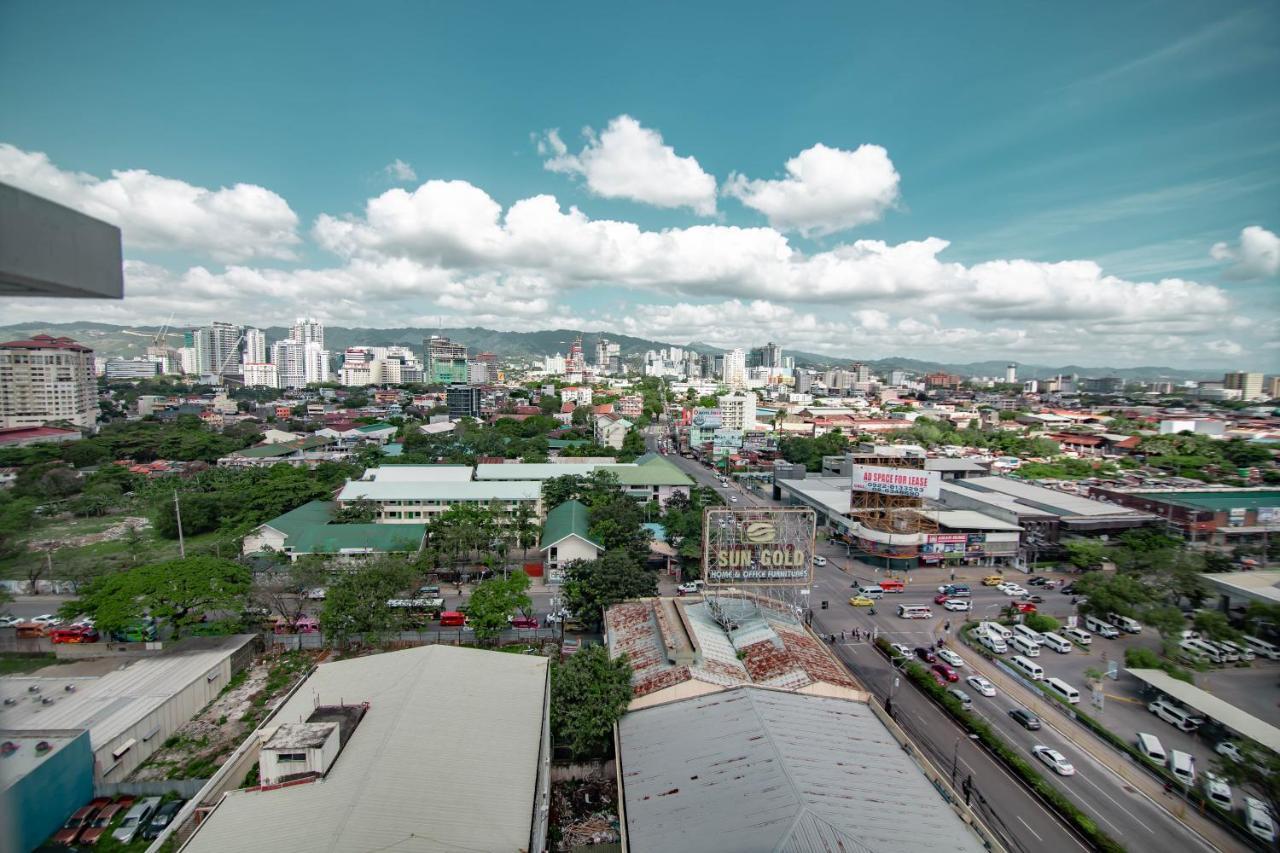 Migas Haven At Sunvida Tower Across Sm City Cebu Exterior photo